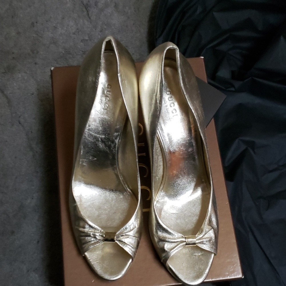 Women gucci shoe